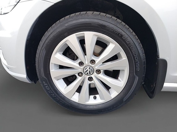 Volkswagen Golf VII 14 of 15