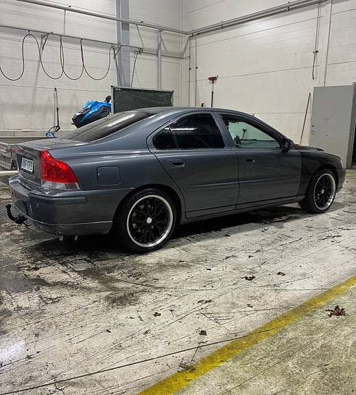 Volvo S60 5 of 11