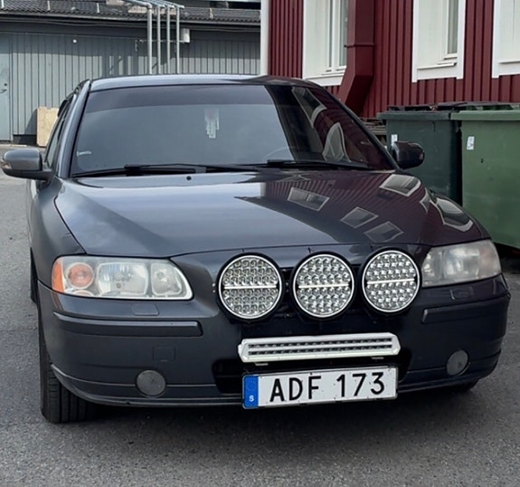 Volvo S60 3 of 11