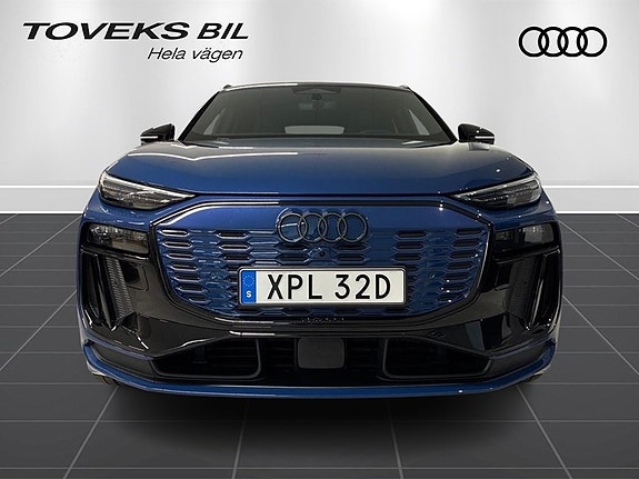 Audi Q6 e-tron 7 of 25