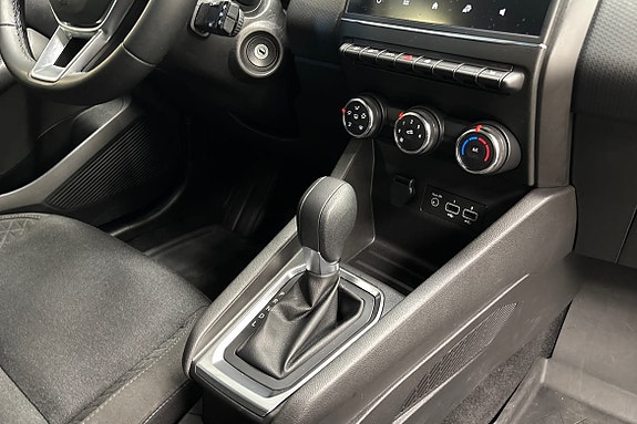 Renault Clio 11 of 20