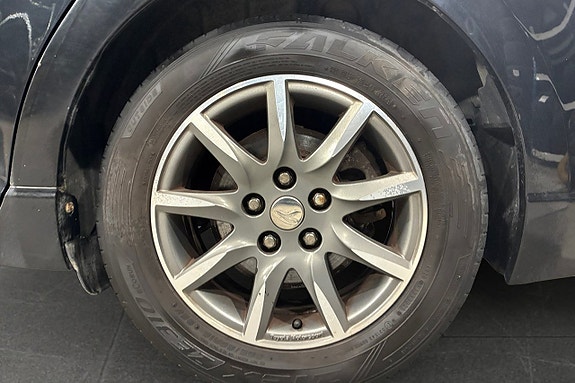 Toyota Avensis 16 of 17
