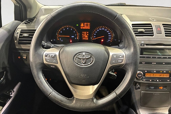 Toyota Avensis 13 of 17