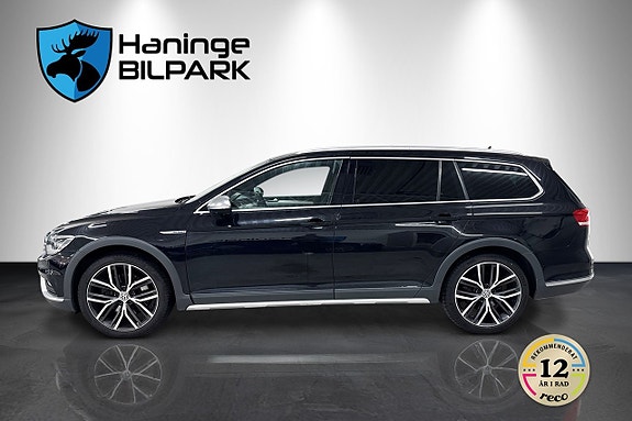 Volkswagen Passat Alltrack 11 of 29