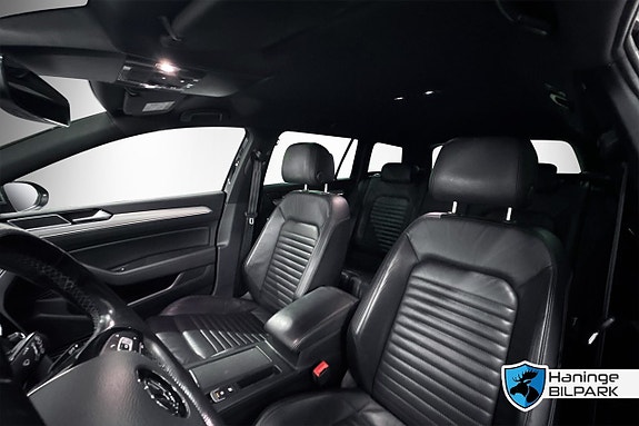 Volkswagen Passat Alltrack 15 of 29