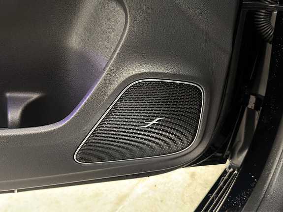 Mercedes-Benz A45 14 of 30