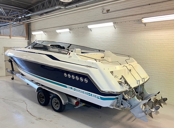 Sunseeker Hawk 27 | 2 x Volvo Penta 4-bult V8 | 700hk -2023 2 of 12