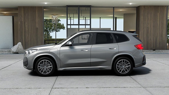 BMW X1 4 of 13
