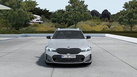 BMW M340i 3 of 13