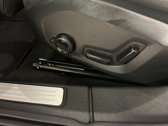 Volvo V60 12 of 13