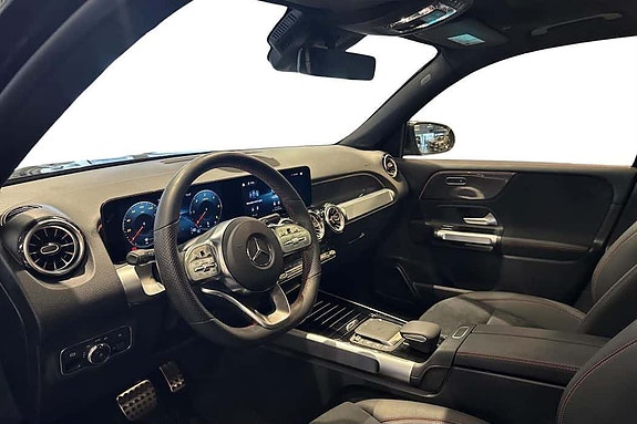 Mercedes-Benz GLB180 d 8 of 15