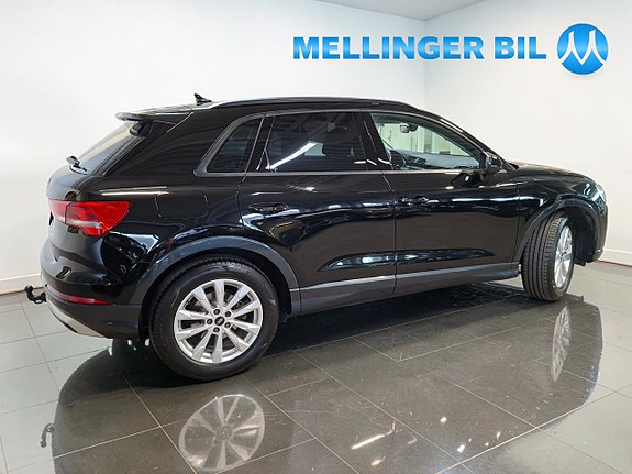 Audi Q3 3 of 23