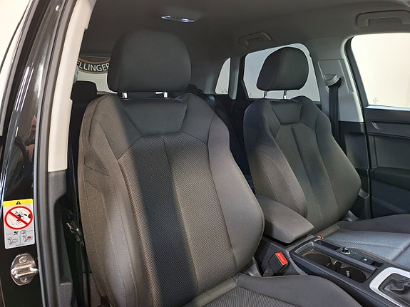 Audi Q3 10 of 23