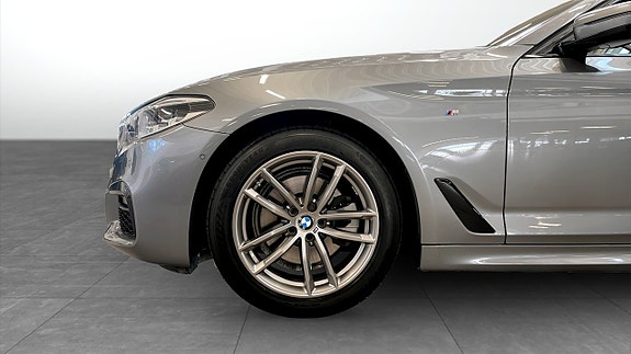 BMW 520 9 of 13