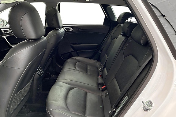 Kia Ceed 11 of 25