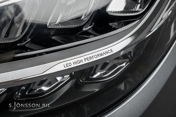 Mercedes-Benz C43 8 of 19
