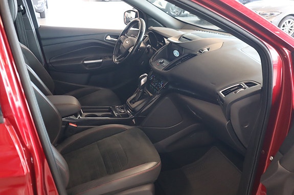 Ford Kuga 7 of 18
