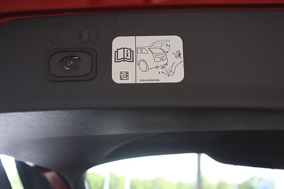 Ford Kuga 10 of 18
