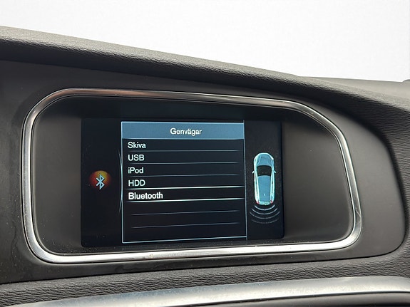 Volvo V40 20 of 30