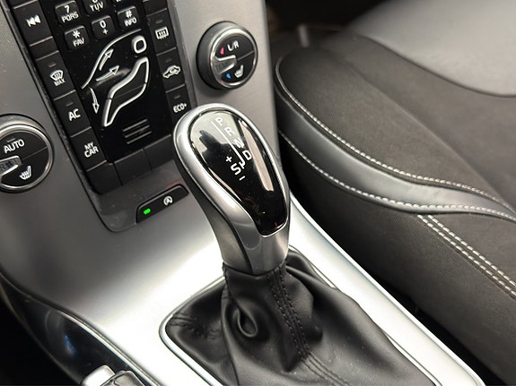 Volvo V40 23 of 30