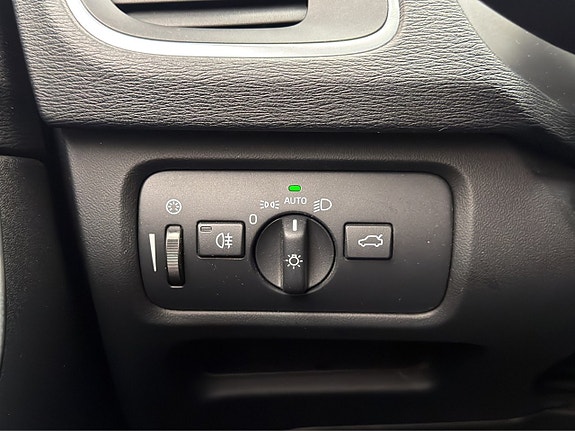 Volvo V40 16 of 30