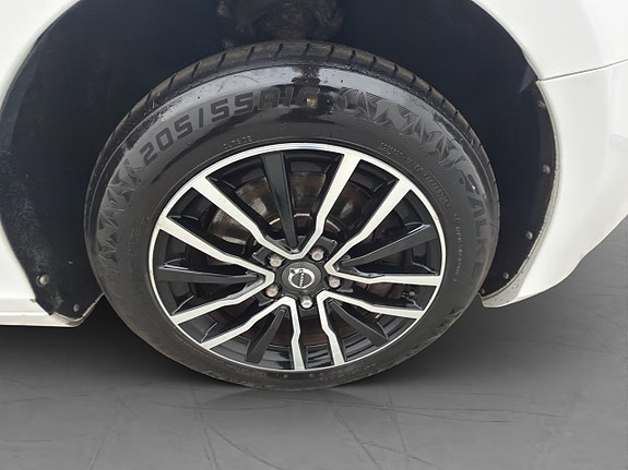 Volvo V40 29 of 30