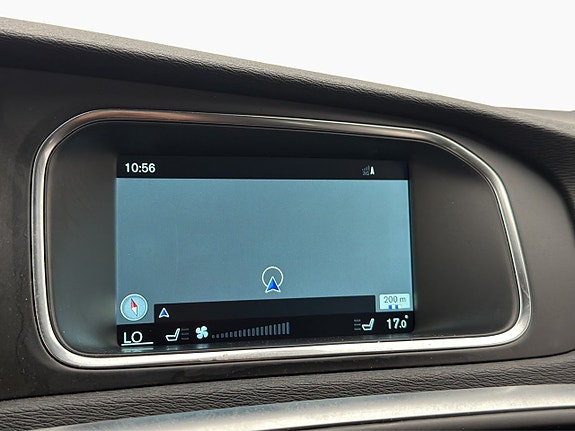 Volvo V40 20 of 30