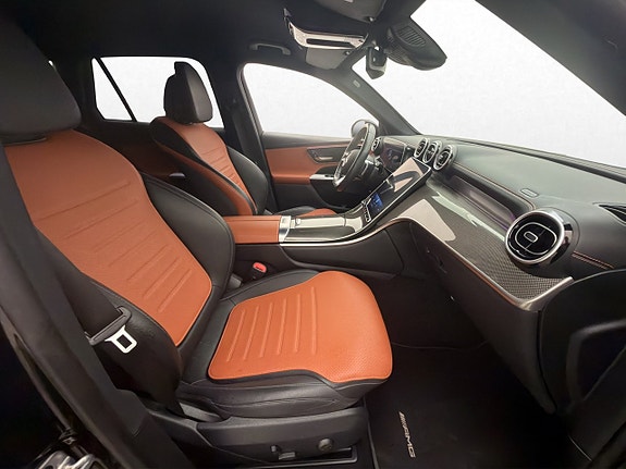 Mercedes-Benz GLC300 e 12 of 30