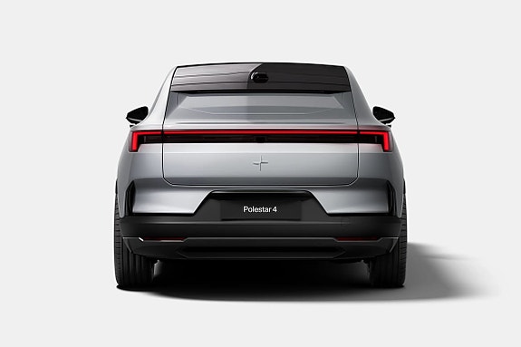 Polestar 4 5 of 15