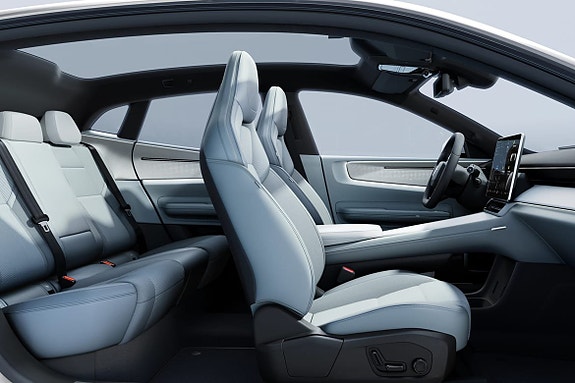 Polestar 4 11 of 15