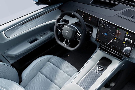 Polestar 4 12 of 15