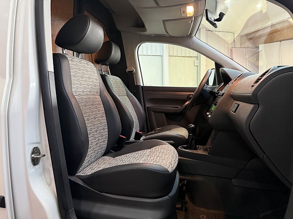Volkswagen Caddy 9 of 12