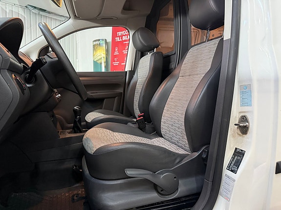 Volkswagen Caddy 6 of 12