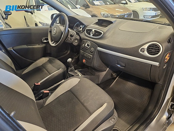 Renault Clio 8 of 12