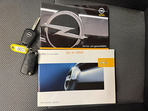 Opel Astra 16 of 21