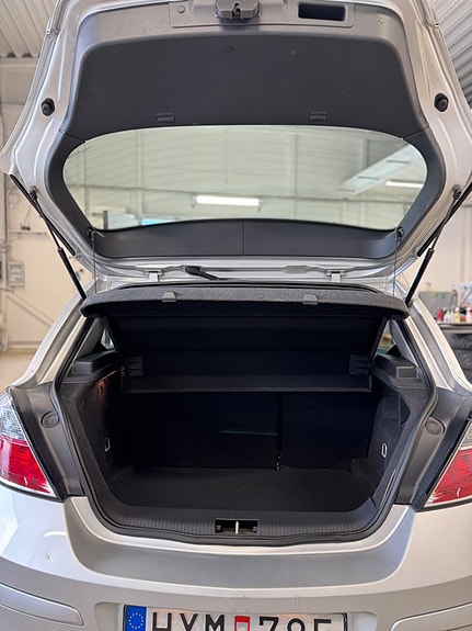 Opel Astra 12 of 21