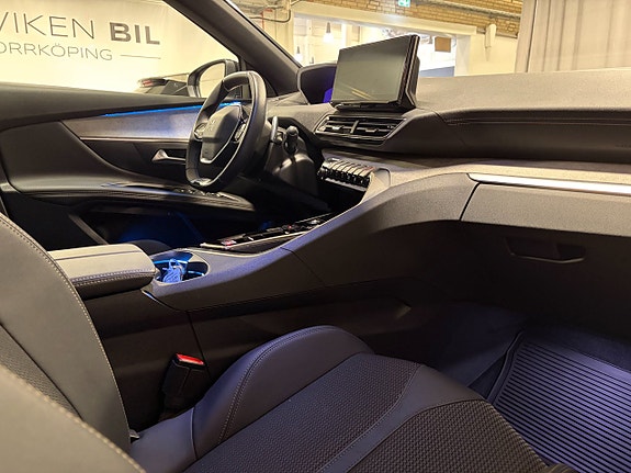 Peugeot 3008 8 of 15