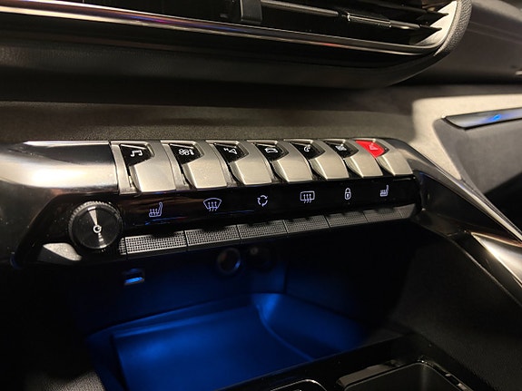Peugeot 3008 10 of 15