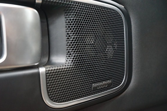 Land Rover Range Rover 10 of 16