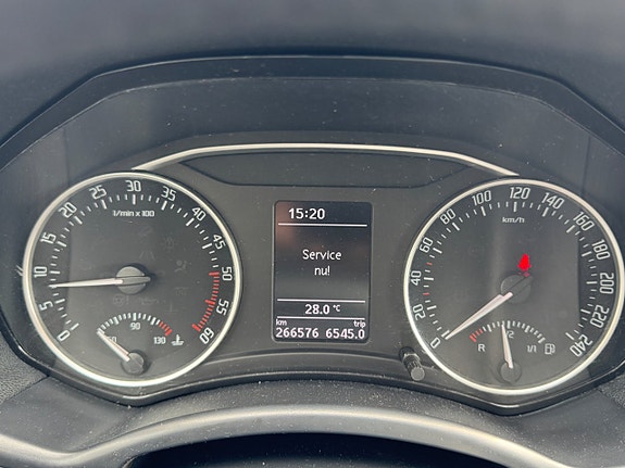 Skoda Octavia 17 of 23