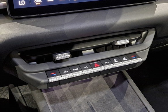 Volkswagen ID.3 Neo 14 of 18