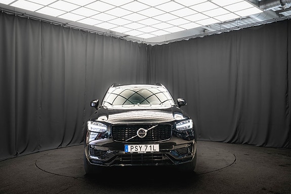 Volvo XC90 4 of 30