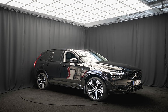 Volvo XC90 5 of 30
