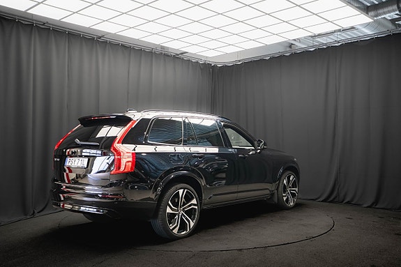 Volvo XC90 7 of 30