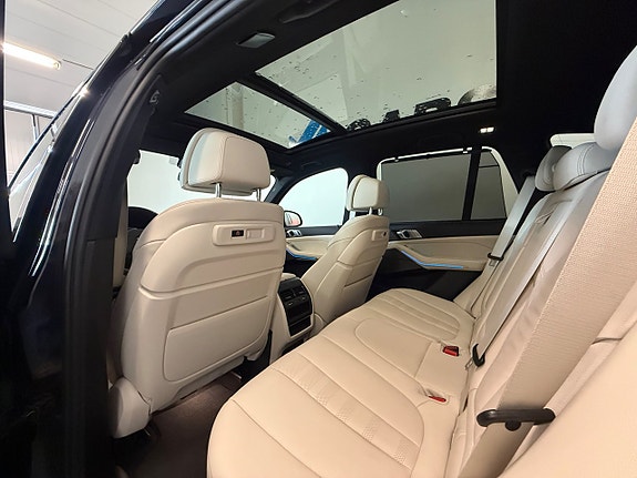BMW X5 23 of 25