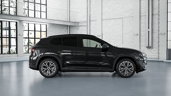 Mercedes-Benz GLA250 2 of 8