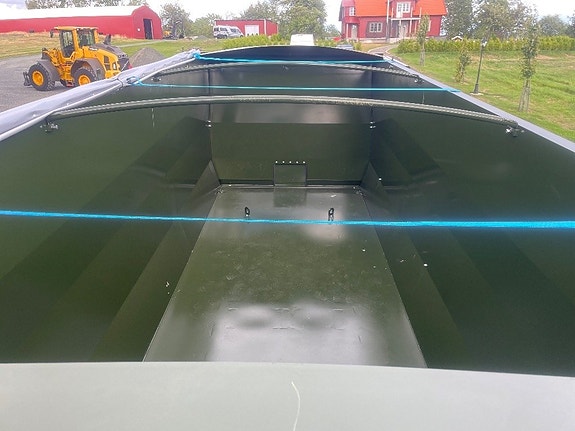 Mustang MG160 spannmålsvagn volym 23m3 - 26 9 of 11