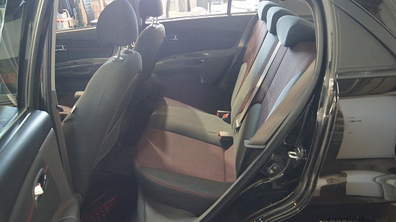 Kia Rio 6 of 10