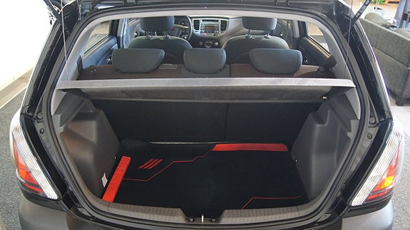 Kia Rio 9 of 10