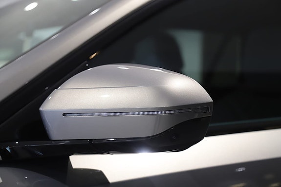 BMW i5 6 of 14